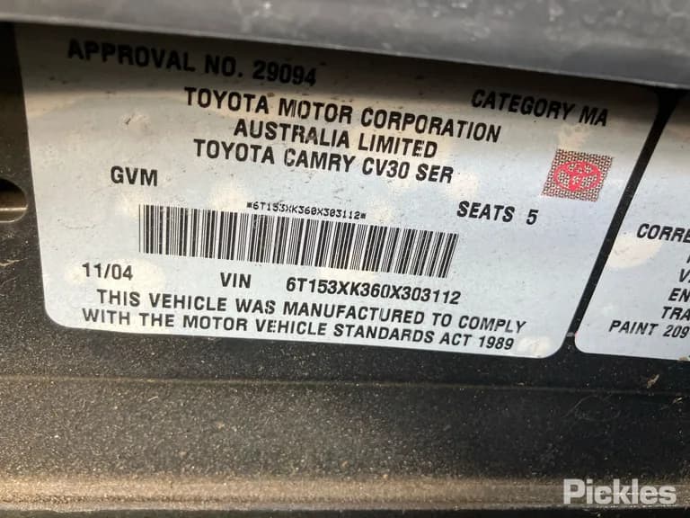 2004 Toyota Camry Used VIN 6T153XK360X303112 – trunk area 2004 Toyota Camry Used VIN 6T153XK360X303112 – trunk area