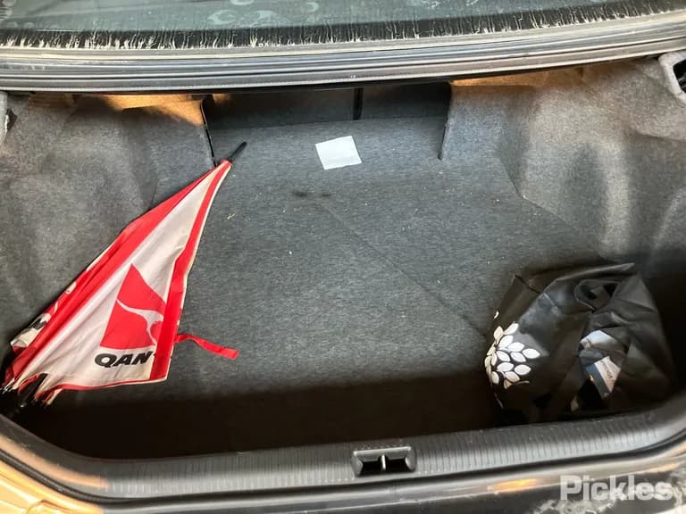 2004 Toyota Camry Used VIN 6T153XK360X303112 – photo 22 2004 Toyota Camry Used VIN 6T153XK360X303112 – photo 22