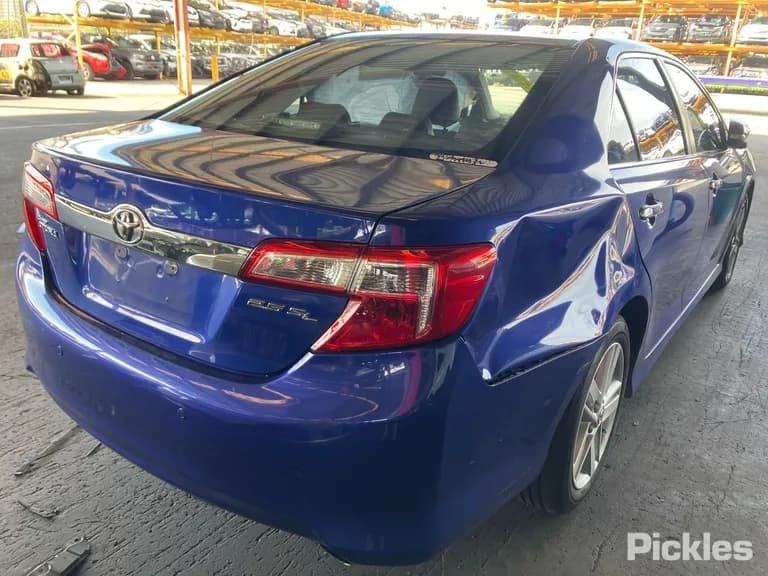 2011 Toyota Camry Used VIN 6T1BF3FK40X001287 – exterior detail 2011 Toyota Camry Used VIN 6T1BF3FK40X001287 – exterior detail