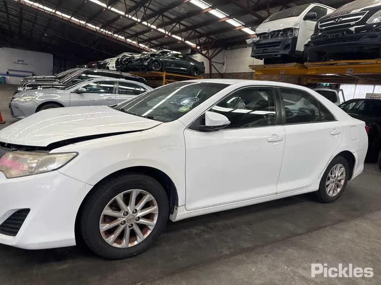 2013 Toyota Camry Used VIN 6T1BF3FK60X023498 – rear exterior 2013 Toyota Camry Used VIN 6T1BF3FK60X023498 – rear exterior