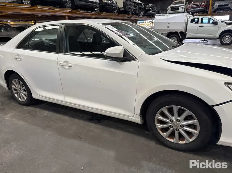 2013 Toyota Camry Used VIN 6T1BF3FK60X023498 – photo 15 2013 Toyota Camry Used VIN 6T1BF3FK60X023498 – photo 15