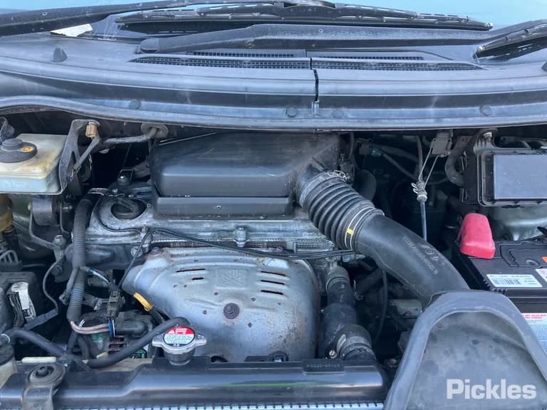 2001 Toyota Estima Used VIN 6U900ACR300118759 – interior seats 2001 Toyota Estima Used VIN 6U900ACR300118759 – interior seats