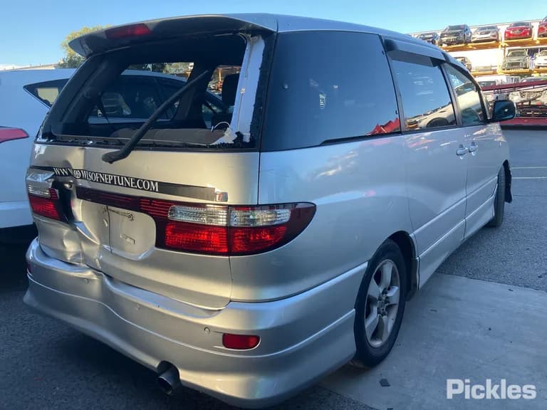 2001 Toyota Estima Used VIN 6U900ACR300118759 – photo 11 2001 Toyota Estima Used VIN 6U900ACR300118759 – photo 11