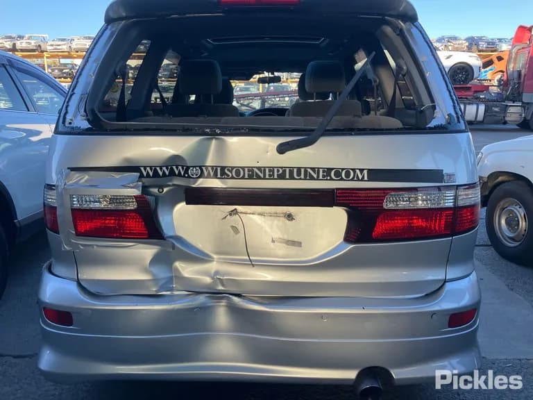 2001 Toyota Estima Used VIN 6U900ACR300118759 – photo 24 2001 Toyota Estima Used VIN 6U900ACR300118759 – photo 24