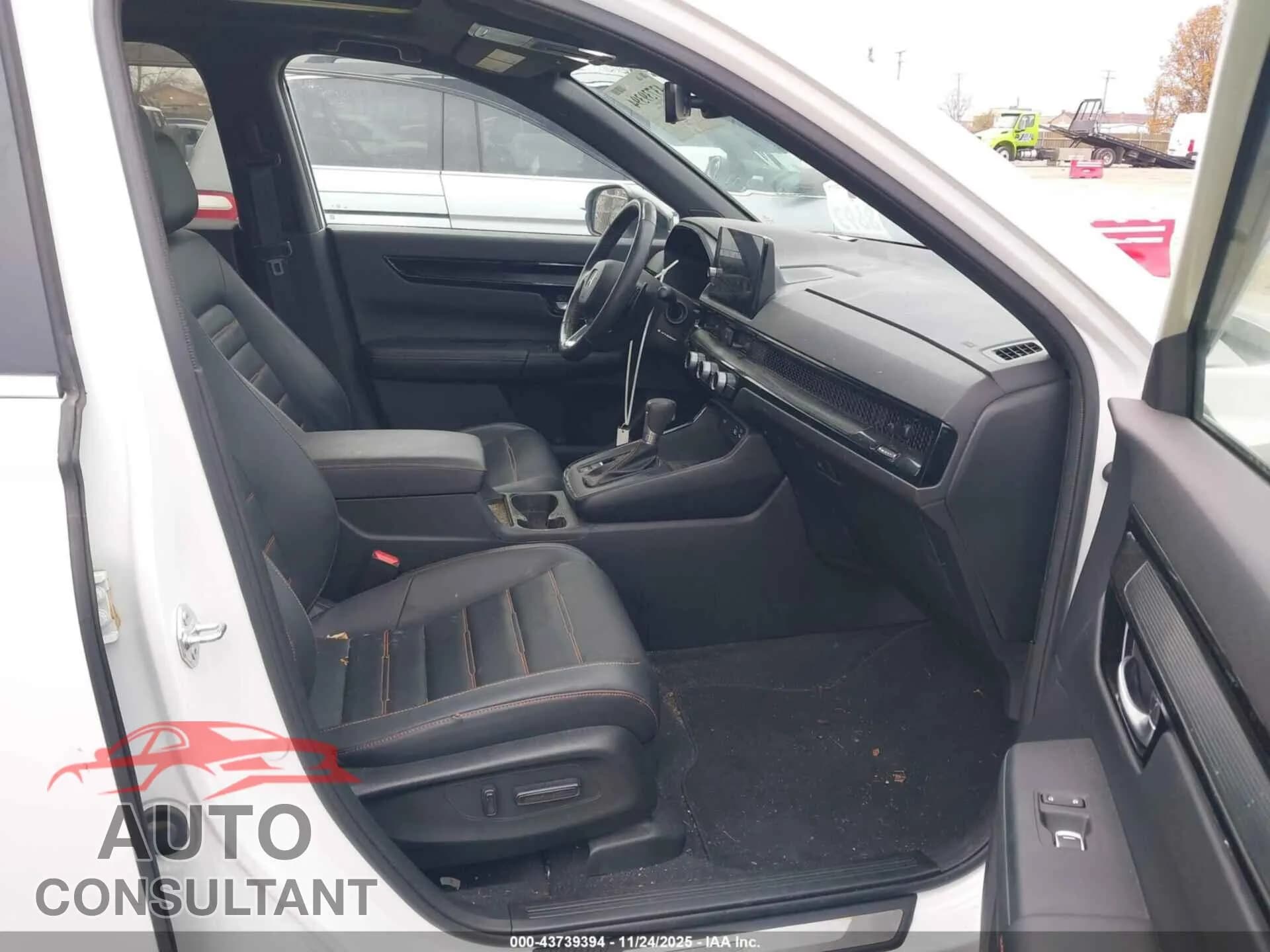 2023 HONDA CR-V HYBRID Damaged VIN 7FARS6H9XPE008520 – interior seats 2023 HONDA CR-V HYBRID Damaged VIN 7FARS6H9XPE008520 – interior seats
