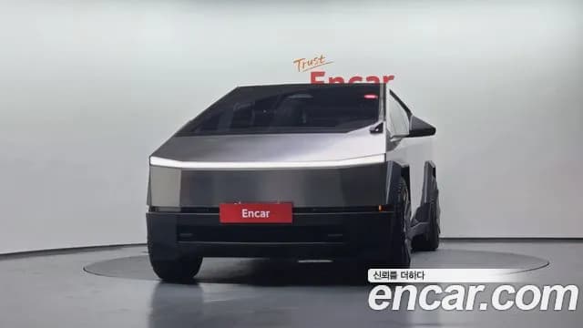 2025 Tesla Cybertruck AWD Sold VIN 7G2CEHED1SA060800 – interior seats 2025 Tesla Cybertruck AWD Sold VIN 7G2CEHED1SA060800 – interior seats