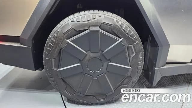 2025 Tesla Cybertruck AWD Sold VIN 7G2CEHED1SA060800 – photo 19 2025 Tesla Cybertruck AWD Sold VIN 7G2CEHED1SA060800 – photo 19