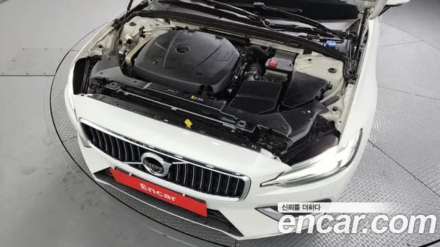 2020 Volvo S60 3rd Gen T5 Inscroption Sold VIN 7JRZS102DLG043939 – interior seats 2020 Volvo S60 3rd Gen T5 Inscroption Sold VIN 7JRZS102DLG043939 – interior seats