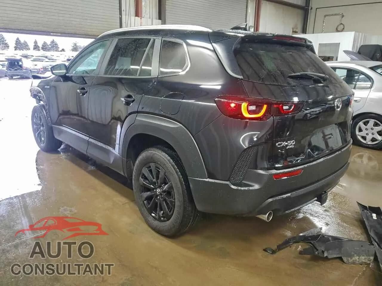 2025 MAZDA CX-50 Damaged VIN 7MMVAABW2SN135061 – rear exterior 2025 MAZDA CX-50 Damaged VIN 7MMVAABW2SN135061 – rear exterior