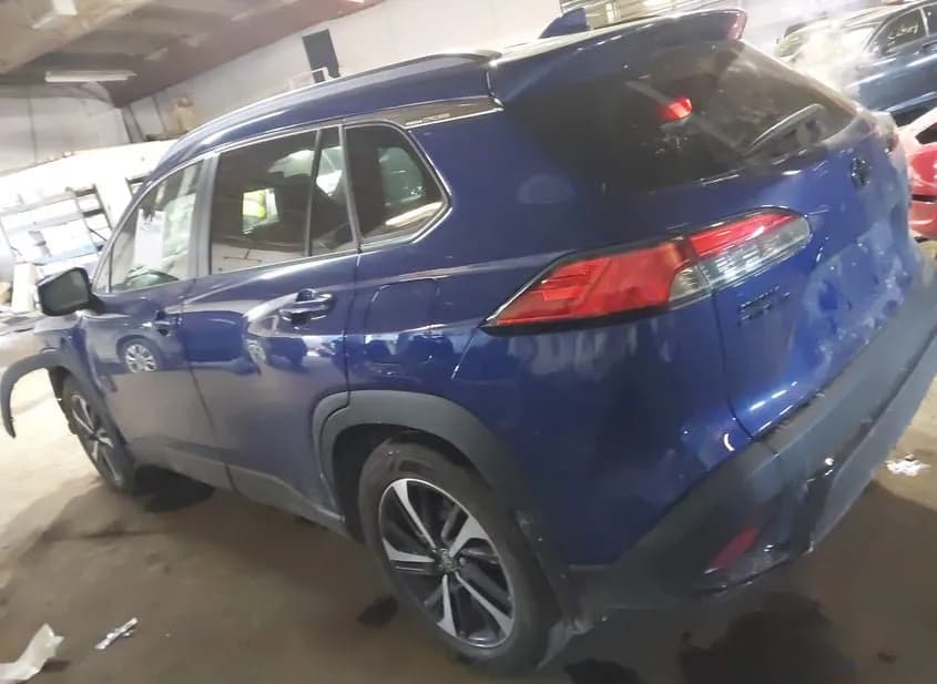 2024 TOYOTA Corolla Cross Used VIN 7MUFBABG5RV018241 – exterior detail 2024 TOYOTA Corolla Cross Used VIN 7MUFBABG5RV018241 – exterior detail