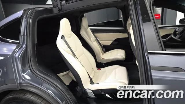 2023 Tesla Model X Plaid Sold VIN 7SAXCBE67PF398935 – interior seats 2023 Tesla Model X Plaid Sold VIN 7SAXCBE67PF398935 – interior seats