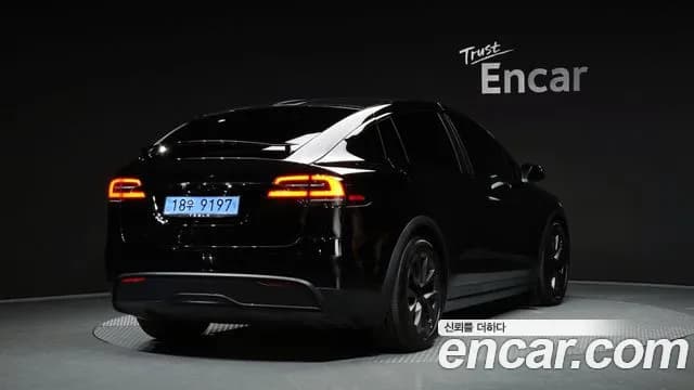 2023 Tesla Model X Plaid Sold VIN 7SAXCBE68PF402071 – interior seats 2023 Tesla Model X Plaid Sold VIN 7SAXCBE68PF402071 – interior seats