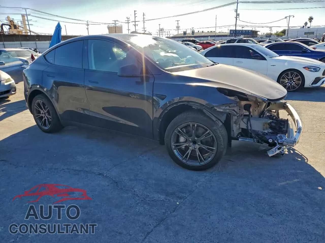 2024 TESLA MODEL Y Damaged VIN 7SAYGDED9RF123346 – dashboard 2024 TESLA MODEL Y Damaged VIN 7SAYGDED9RF123346 – dashboard