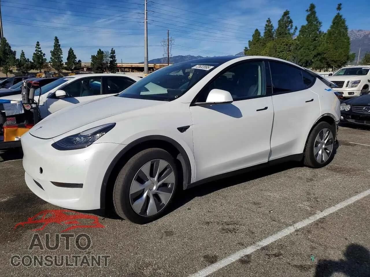 2023 TESLA MODEL Y Damaged VIN 7SAYGDEE0PA035806 – front exterior 2023 TESLA MODEL Y Damaged VIN 7SAYGDEE0PA035806 – front exterior
