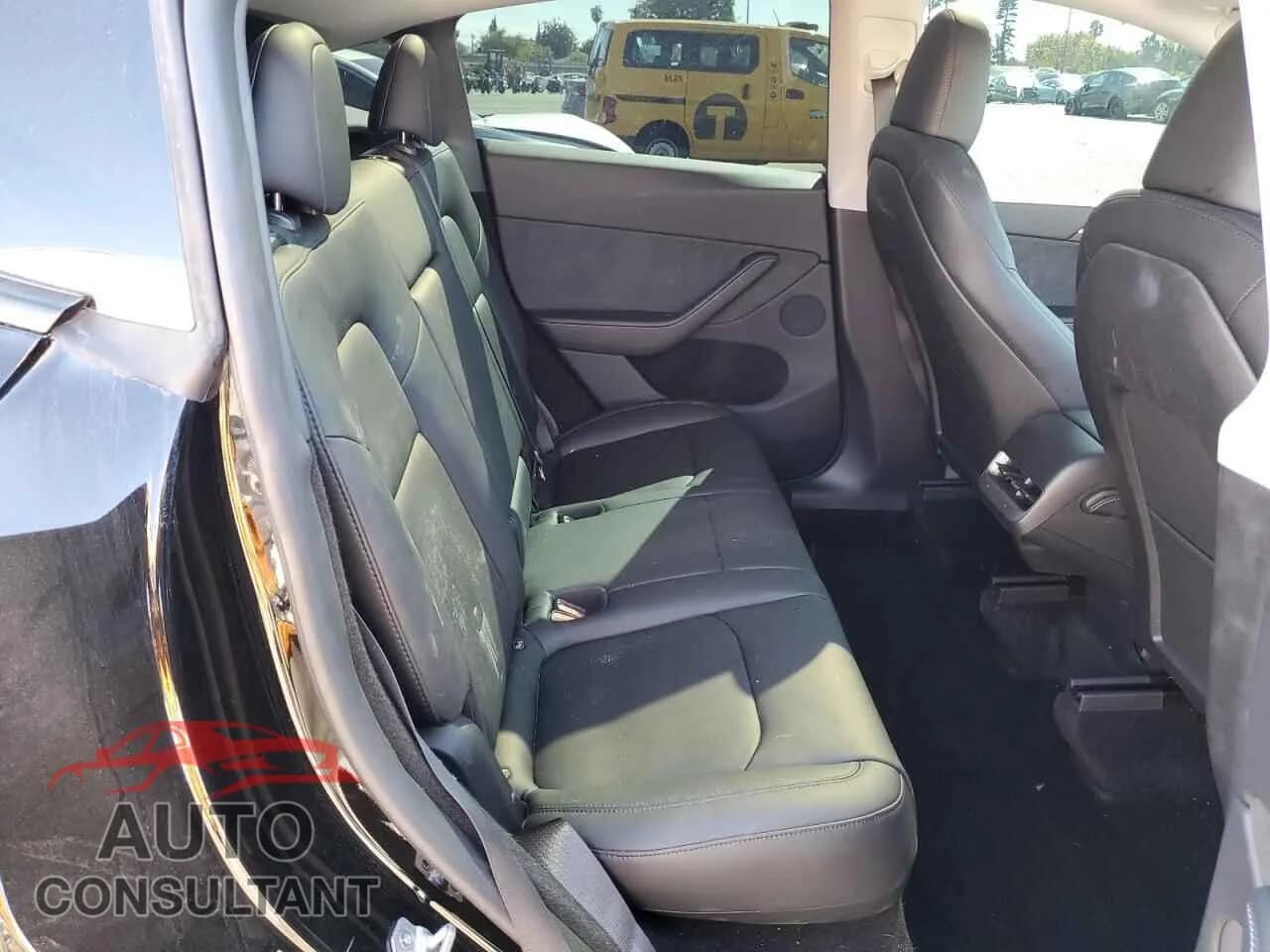 2023 TESLA MODEL Y Damaged VIN 7SAYGDEE0PA176391 – odometer reading 2023 TESLA MODEL Y Damaged VIN 7SAYGDEE0PA176391 – odometer reading