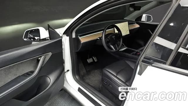 2022 Tesla Model Y Long Range AWD Sold VIN 7SAYGDEE3NF500174 – rear exterior 2022 Tesla Model Y Long Range AWD Sold VIN 7SAYGDEE3NF500174 – rear exterior