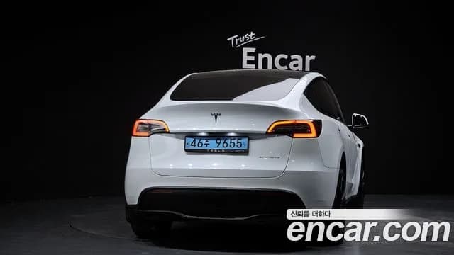 2022 Tesla Model Y Long Range AWD Sold VIN 7SAYGDEE3NF500174 – undercarriage 2022 Tesla Model Y Long Range AWD Sold VIN 7SAYGDEE3NF500174 – undercarriage