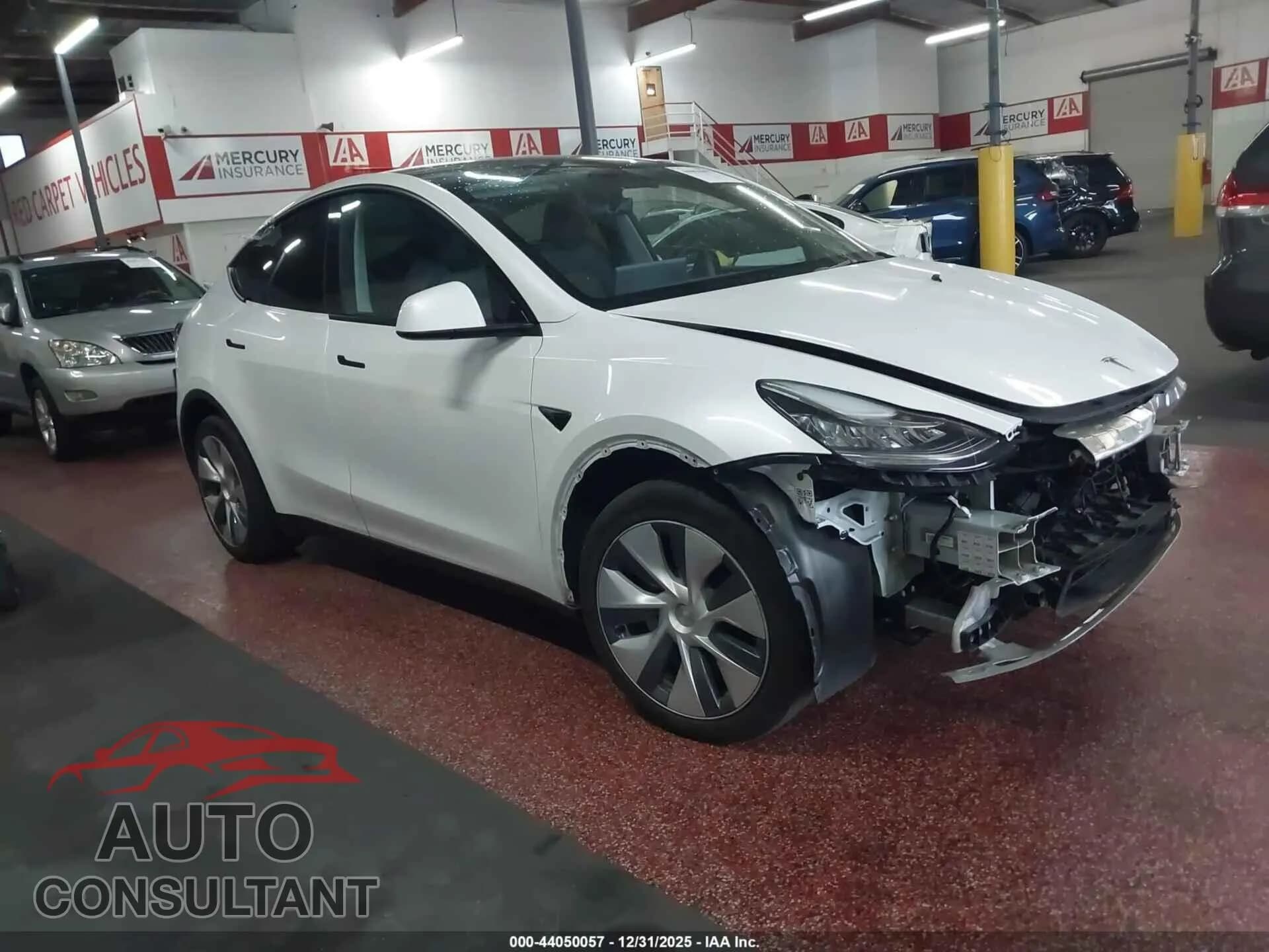 2023 TESLA MODEL Y Damaged VIN 7SAYGDEE4PA124021 – front exterior 2023 TESLA MODEL Y Damaged VIN 7SAYGDEE4PA124021 – front exterior