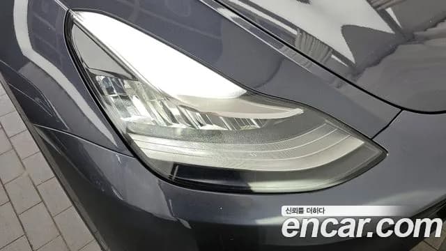 2022 Tesla Model Y Long Range AWD Sold VIN 7SAYGDEE5NF495222 – exterior detail 2022 Tesla Model Y Long Range AWD Sold VIN 7SAYGDEE5NF495222 – exterior detail