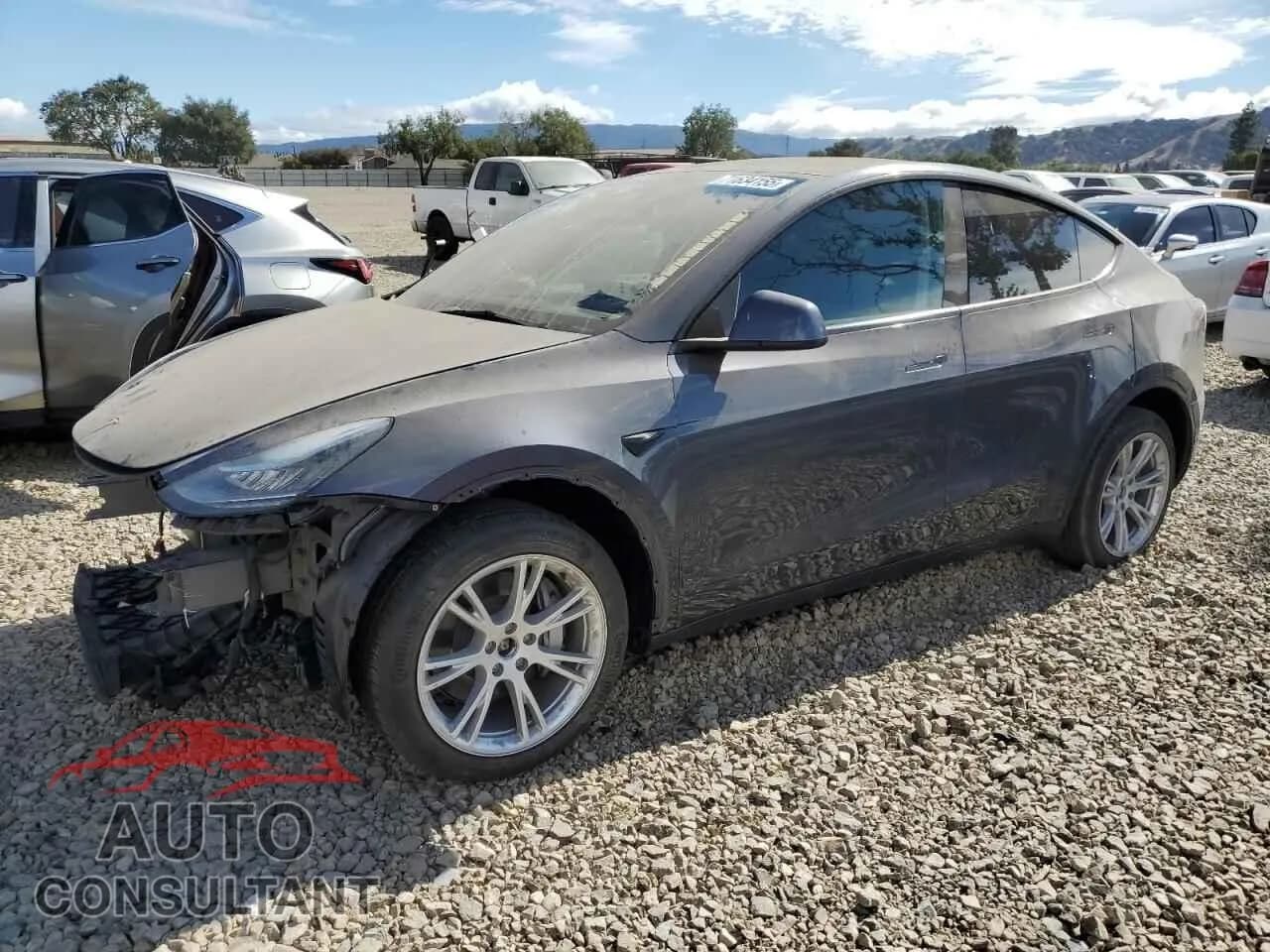2023 TESLA MODEL Y Damaged VIN 7SAYGDEE8PA153084 – front exterior 2023 TESLA MODEL Y Damaged VIN 7SAYGDEE8PA153084 – front exterior