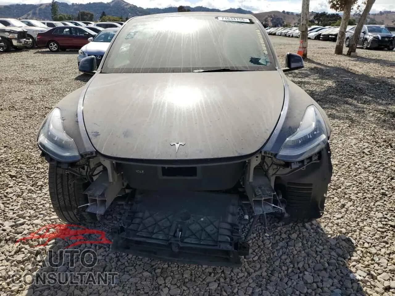2023 TESLA MODEL Y Damaged VIN 7SAYGDEE8PA153084 – interior seats 2023 TESLA MODEL Y Damaged VIN 7SAYGDEE8PA153084 – interior seats