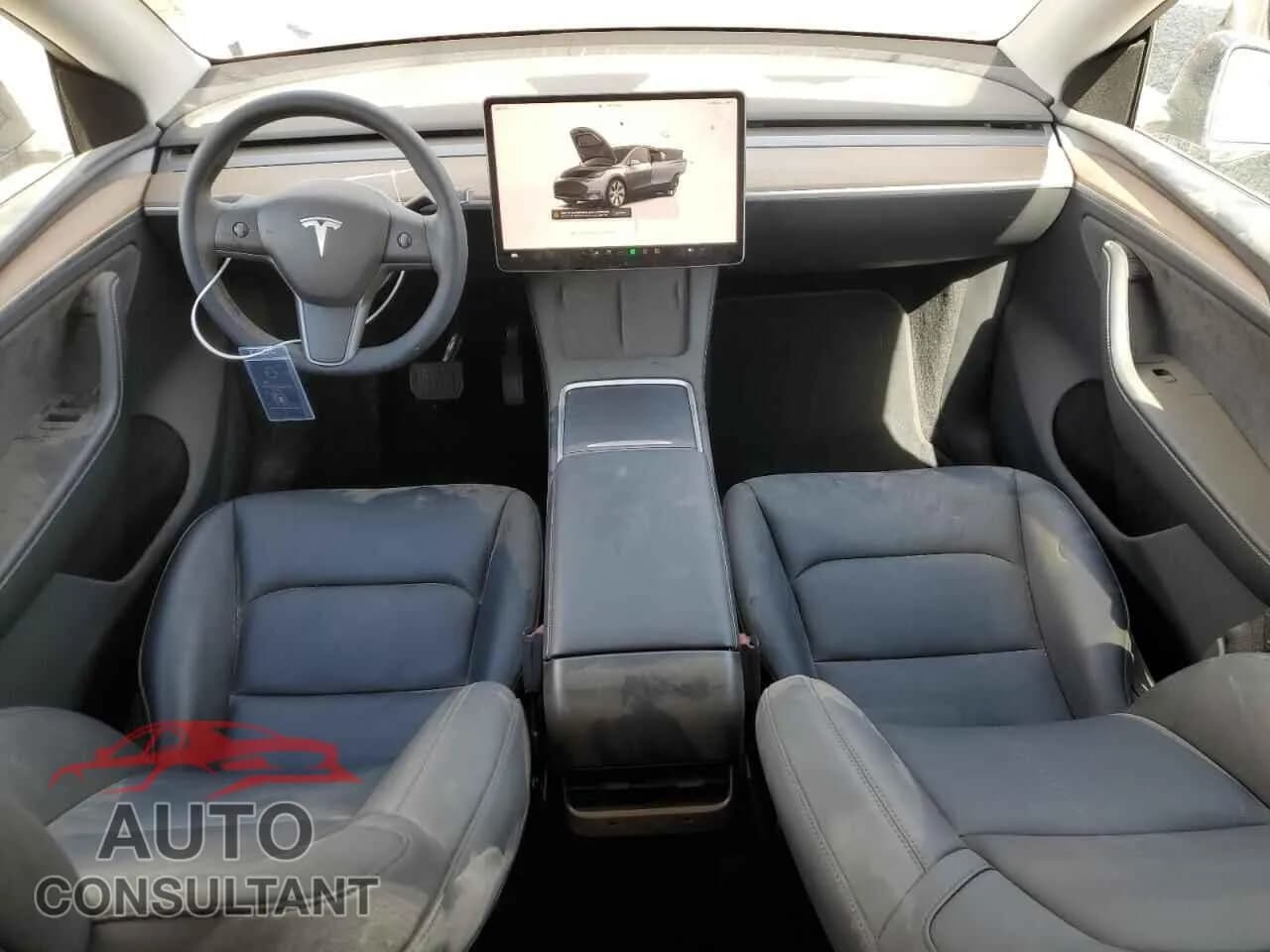 2023 TESLA MODEL Y Damaged VIN 7SAYGDEE8PA153084 – undercarriage 2023 TESLA MODEL Y Damaged VIN 7SAYGDEE8PA153084 – undercarriage