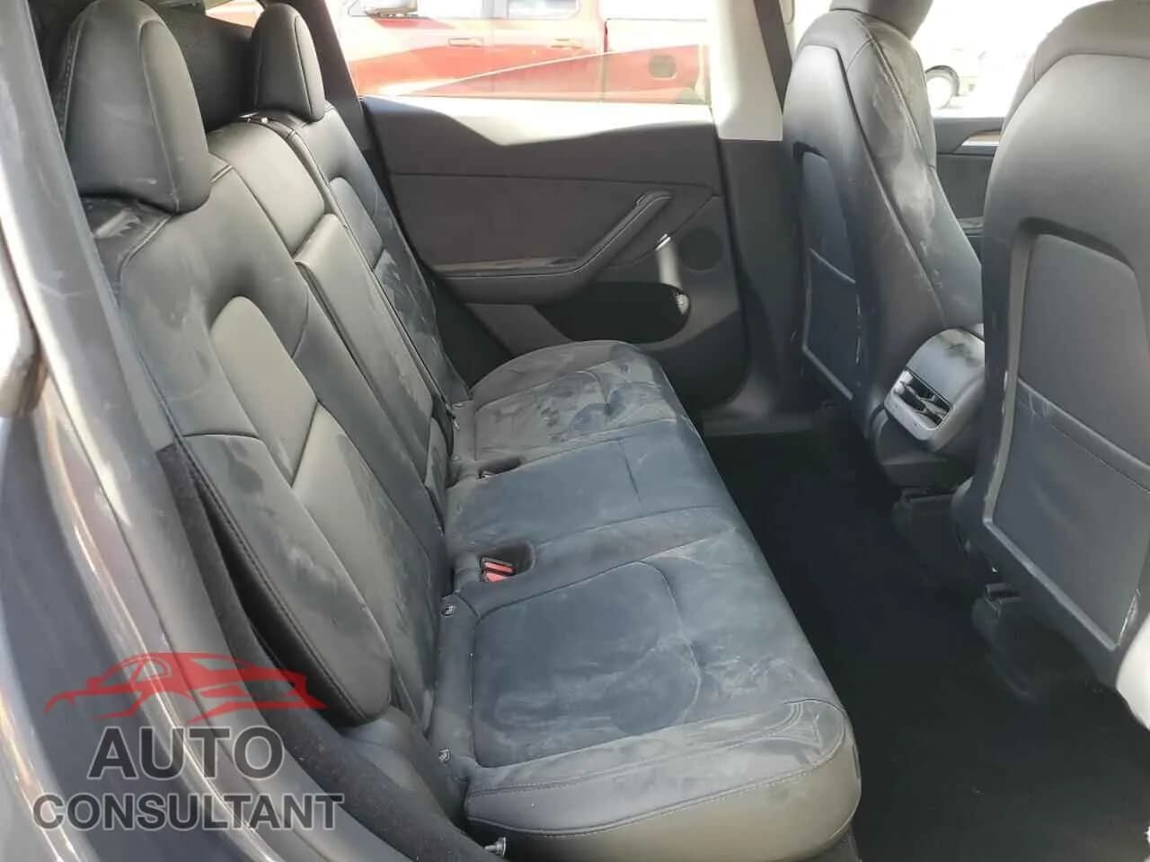 2023 TESLA MODEL Y Damaged VIN 7SAYGDEE8PA153084 – odometer reading 2023 TESLA MODEL Y Damaged VIN 7SAYGDEE8PA153084 – odometer reading