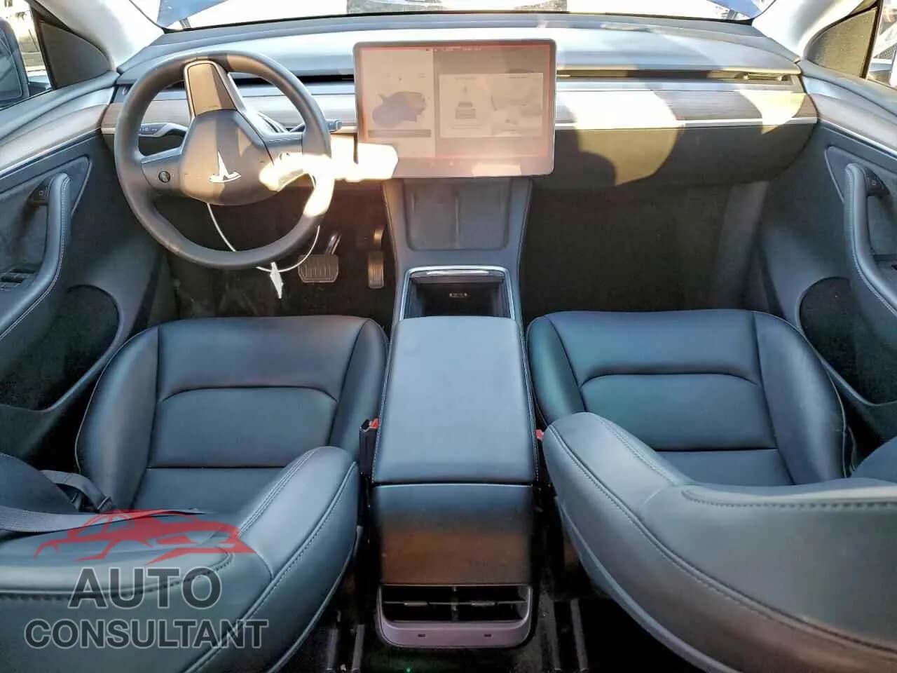 2023 TESLA MODEL Y Damaged VIN 7SAYGDEE9PF898767 – undercarriage 2023 TESLA MODEL Y Damaged VIN 7SAYGDEE9PF898767 – undercarriage