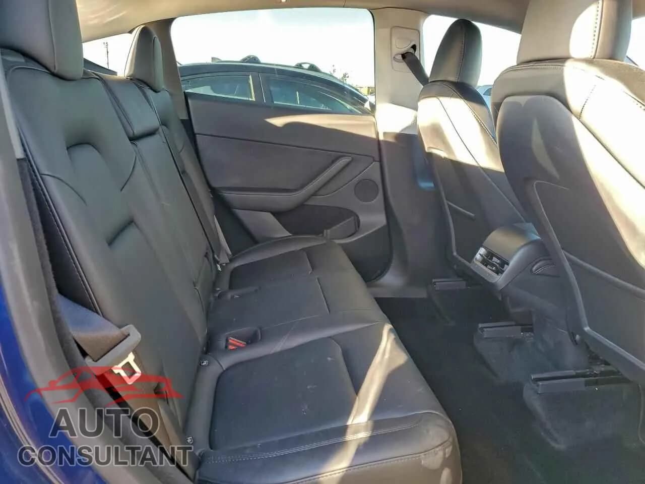 2023 TESLA MODEL Y Damaged VIN 7SAYGDEE9PF898767 – odometer reading 2023 TESLA MODEL Y Damaged VIN 7SAYGDEE9PF898767 – odometer reading