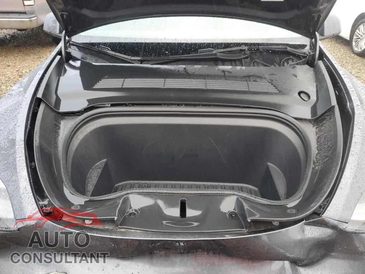 2022 TESLA MODEL Y Damaged VIN 7SAYGDEF7NF465423 – photo 11 2022 TESLA MODEL Y Damaged VIN 7SAYGDEF7NF465423 – photo 11