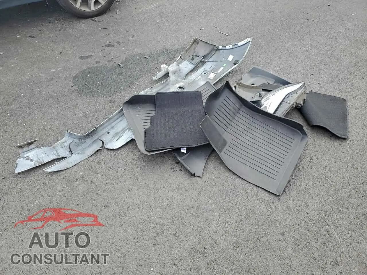 2022 TESLA MODEL Y Damaged VIN 7SAYGDEFXNF485715 – photo 12 2022 TESLA MODEL Y Damaged VIN 7SAYGDEFXNF485715 – photo 12