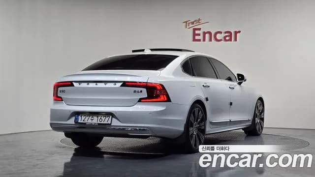 2023 Volvo S90 B6 AWD Ultimate Bright Sold VIN DNJDJDJDDBBFJDBDB – rear exterior 2023 Volvo S90 B6 AWD Ultimate Bright Sold VIN DNJDJDJDDBBFJDBDB – rear exterior