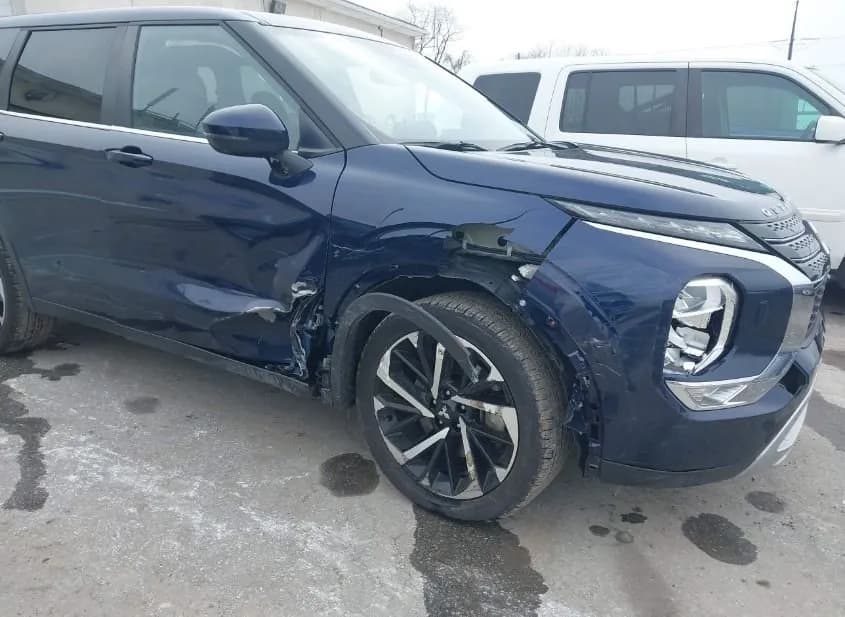 2024 MITSUBISHI Outlander Used VIN JA4J4VA80RZ059000 – interior seats 2024 MITSUBISHI Outlander Used VIN JA4J4VA80RZ059000 – interior seats