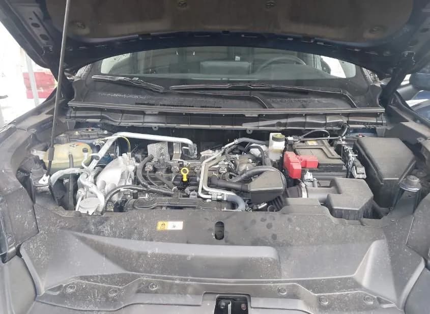 2024 MITSUBISHI Outlander Used VIN JA4J4VA80RZ059000 – trunk area 2024 MITSUBISHI Outlander Used VIN JA4J4VA80RZ059000 – trunk area