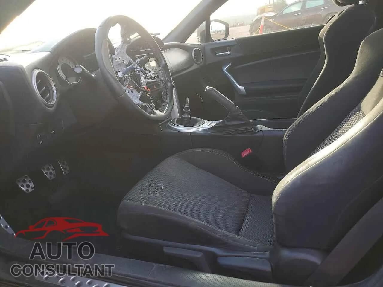 2017 TOYOTA 86 Used VIN JF1ZNAA14H9703197 – exterior detail 2017 TOYOTA 86 Used VIN JF1ZNAA14H9703197 – exterior detail
