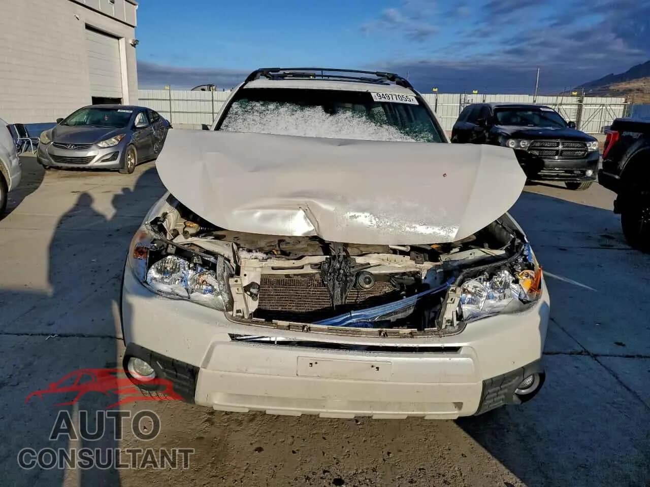 2011 SUBARU FORESTER Damaged VIN JF2SHADC9BG752805 – interior seats 2011 SUBARU FORESTER Damaged VIN JF2SHADC9BG752805 – interior seats