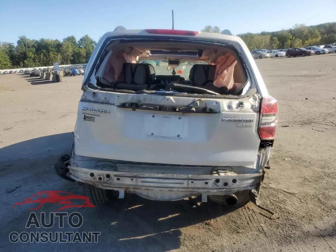 2014 SUBARU FORESTER Damaged VIN JF2SJAEC7EH461236 – engine bay 2014 SUBARU FORESTER Damaged VIN JF2SJAEC7EH461236 – engine bay
