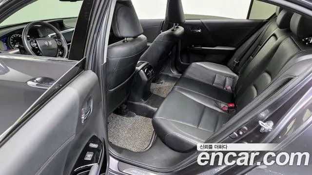 2017 Honda All-New Accord 2.0 Hybrid Sold VIN JHMCR6650HC200736 – odometer reading 2017 Honda All-New Accord 2.0 Hybrid Sold VIN JHMCR6650HC200736 – odometer reading