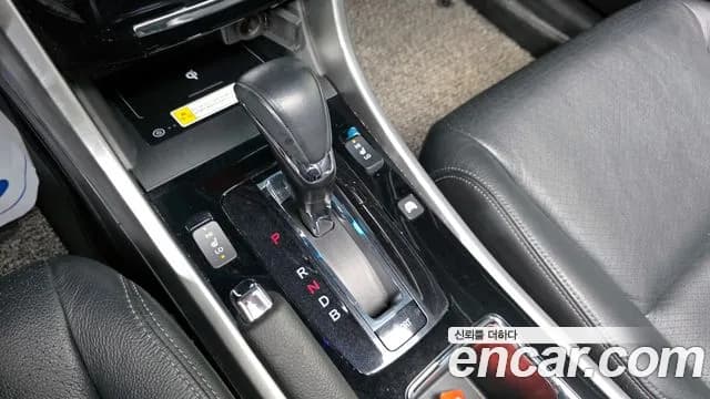 2017 Honda All-New Accord 2.0 Hybrid Sold VIN JHMCR6650HC200736 – photo 13 2017 Honda All-New Accord 2.0 Hybrid Sold VIN JHMCR6650HC200736 – photo 13