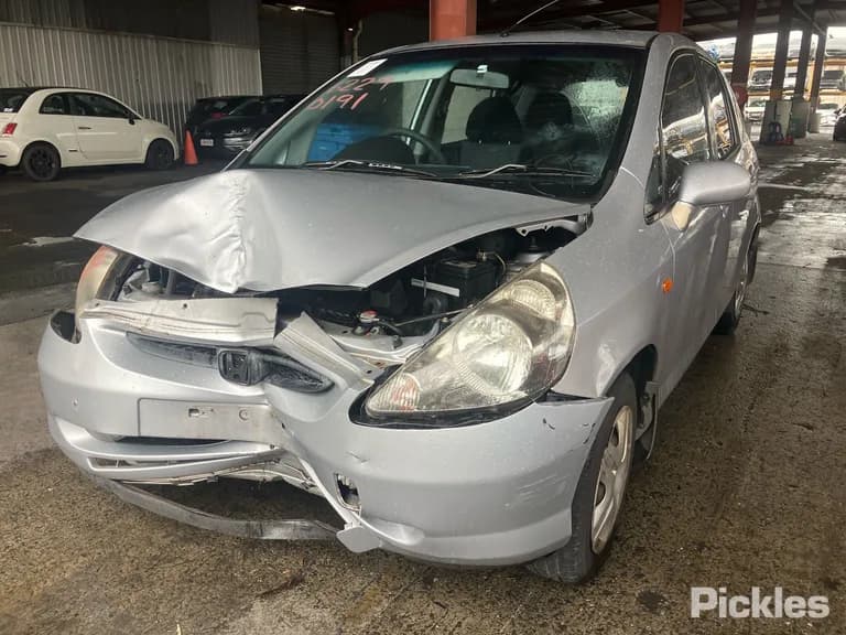 2003 Honda Jazz Used VIN JHMGD38503S205252 – front exterior 2003 Honda Jazz Used VIN JHMGD38503S205252 – front exterior