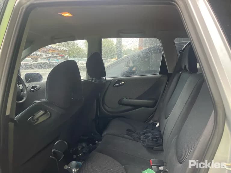 2003 Honda Jazz Used VIN JHMGD38503S205252 – interior seats 2003 Honda Jazz Used VIN JHMGD38503S205252 – interior seats
