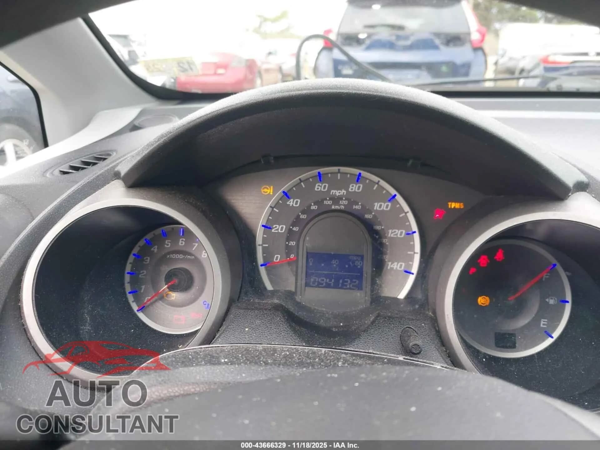 2009 HONDA FIT Damaged VIN JHMGE88239S000658 – exterior detail 2009 HONDA FIT Damaged VIN JHMGE88239S000658 – exterior detail