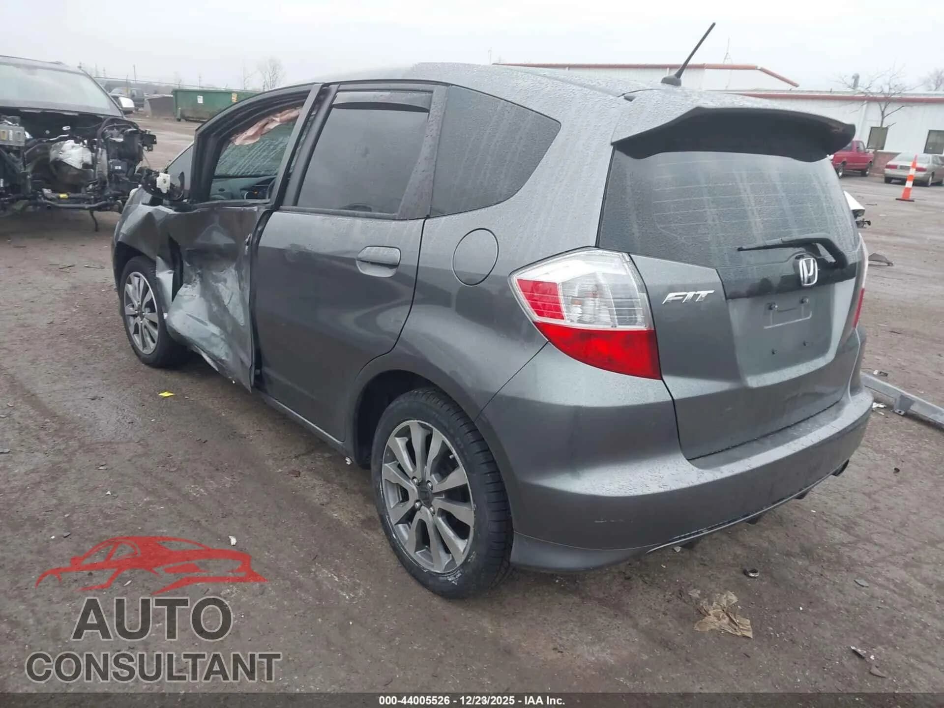 2012 HONDA FIT Damaged VIN JHMGE8G52CC016332 – side profile 2012 HONDA FIT Damaged VIN JHMGE8G52CC016332 – side profile