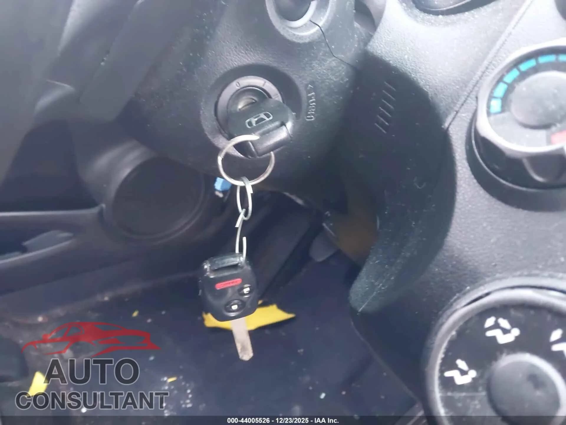 2012 HONDA FIT Damaged VIN JHMGE8G52CC016332 – photo 11 2012 HONDA FIT Damaged VIN JHMGE8G52CC016332 – photo 11