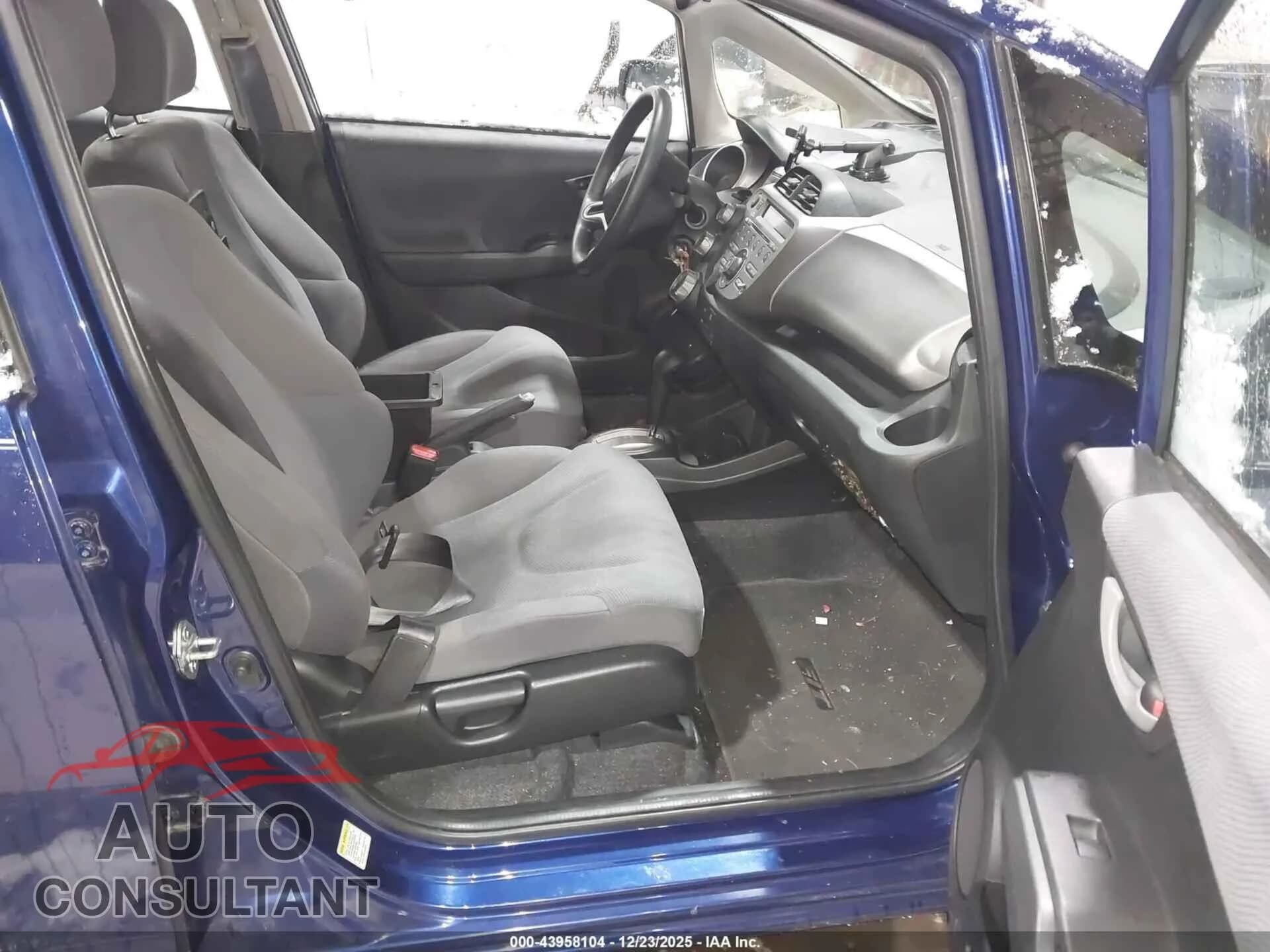 2012 HONDA FIT Damaged VIN JHMGE8H30CC026631 – interior seats 2012 HONDA FIT Damaged VIN JHMGE8H30CC026631 – interior seats