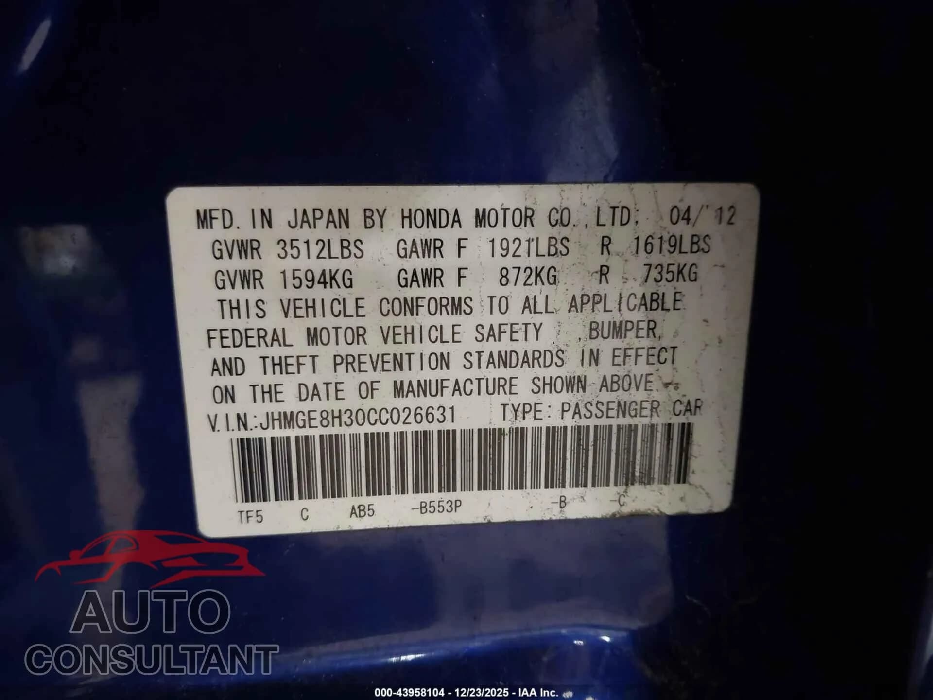 2012 HONDA FIT Damaged VIN JHMGE8H30CC026631 – trunk area 2012 HONDA FIT Damaged VIN JHMGE8H30CC026631 – trunk area