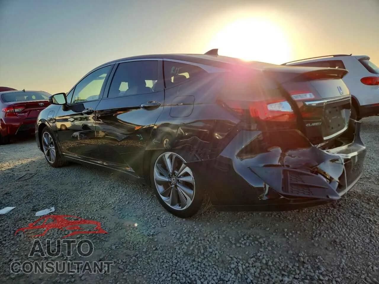 2018 HONDA CLARITY Damaged VIN JHMZC5F35JC004413 – rear exterior 2018 HONDA CLARITY Damaged VIN JHMZC5F35JC004413 – rear exterior