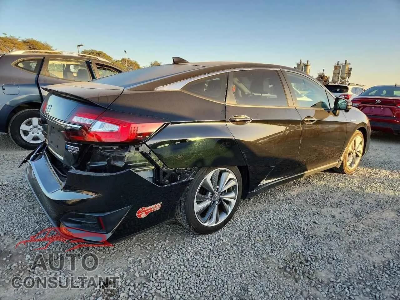 2018 HONDA CLARITY Damaged VIN JHMZC5F35JC004413 – side profile 2018 HONDA CLARITY Damaged VIN JHMZC5F35JC004413 – side profile