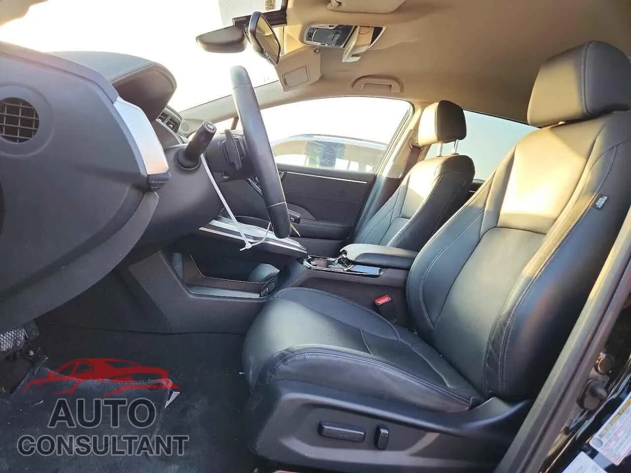 2018 HONDA CLARITY Damaged VIN JHMZC5F35JC004413 – exterior detail 2018 HONDA CLARITY Damaged VIN JHMZC5F35JC004413 – exterior detail