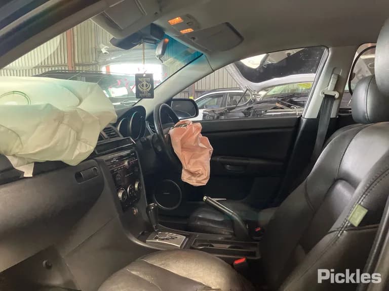 2008 Mazda 3 Used VIN JM0BK103200404691 – dashboard 2008 Mazda 3 Used VIN JM0BK103200404691 – dashboard